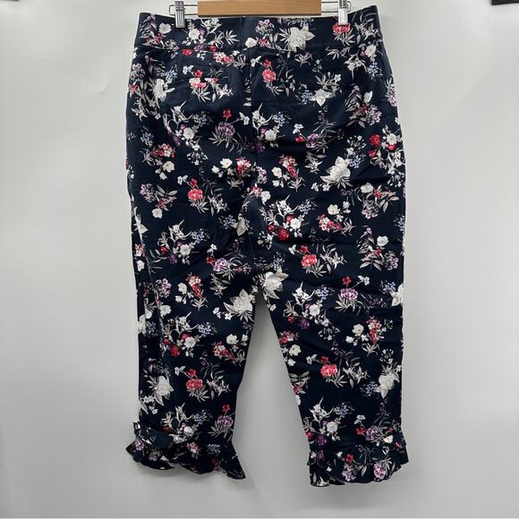 Lane Bryant The Allie Navy Blue Multicolor Floral Ruffle Cropped Pants Sz 14 - Picture 4 of 13
